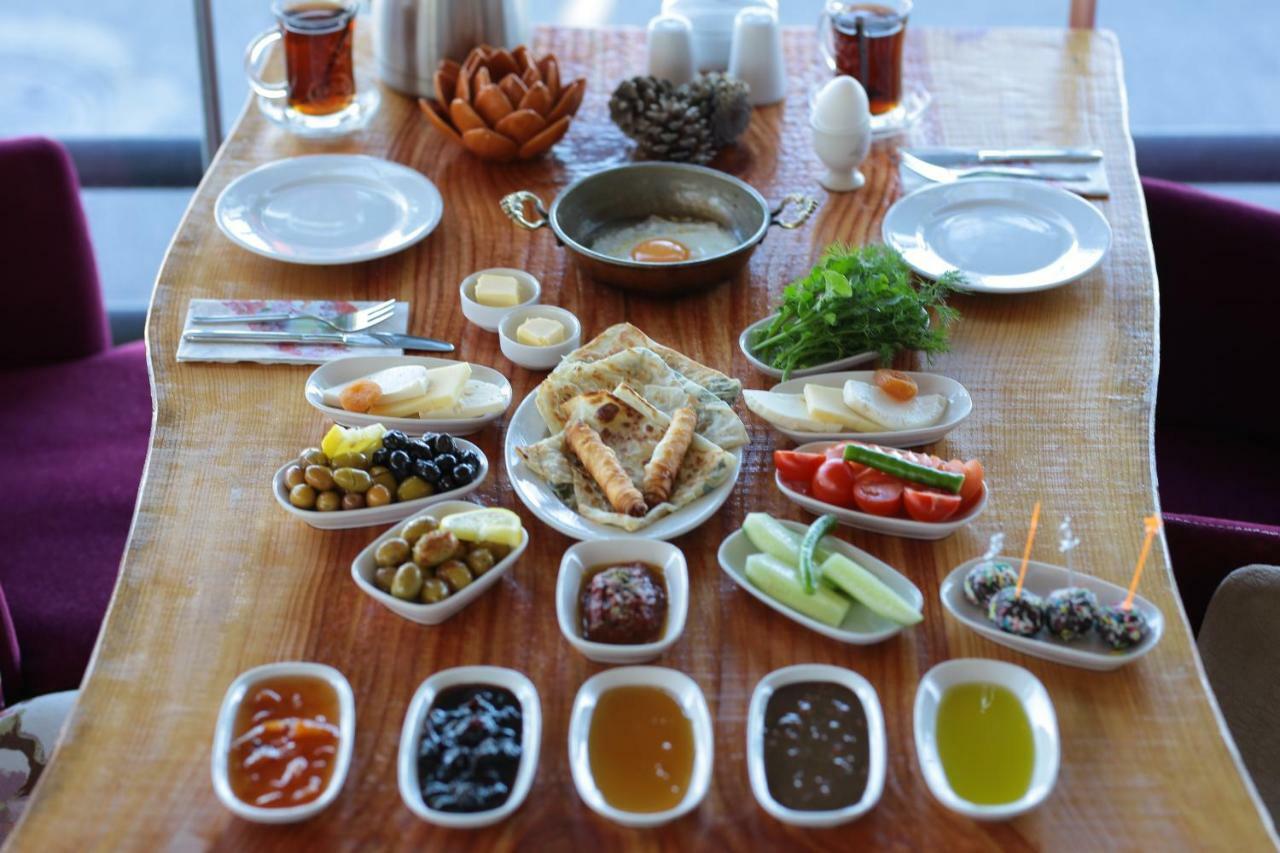 Etap Altinel Cam Hotel Ayvalik Exterior foto